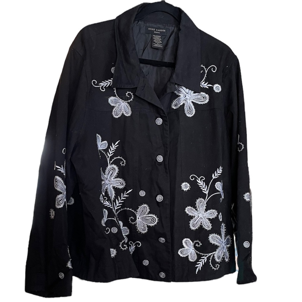 Women’s Plus Size Embroidered Jacket